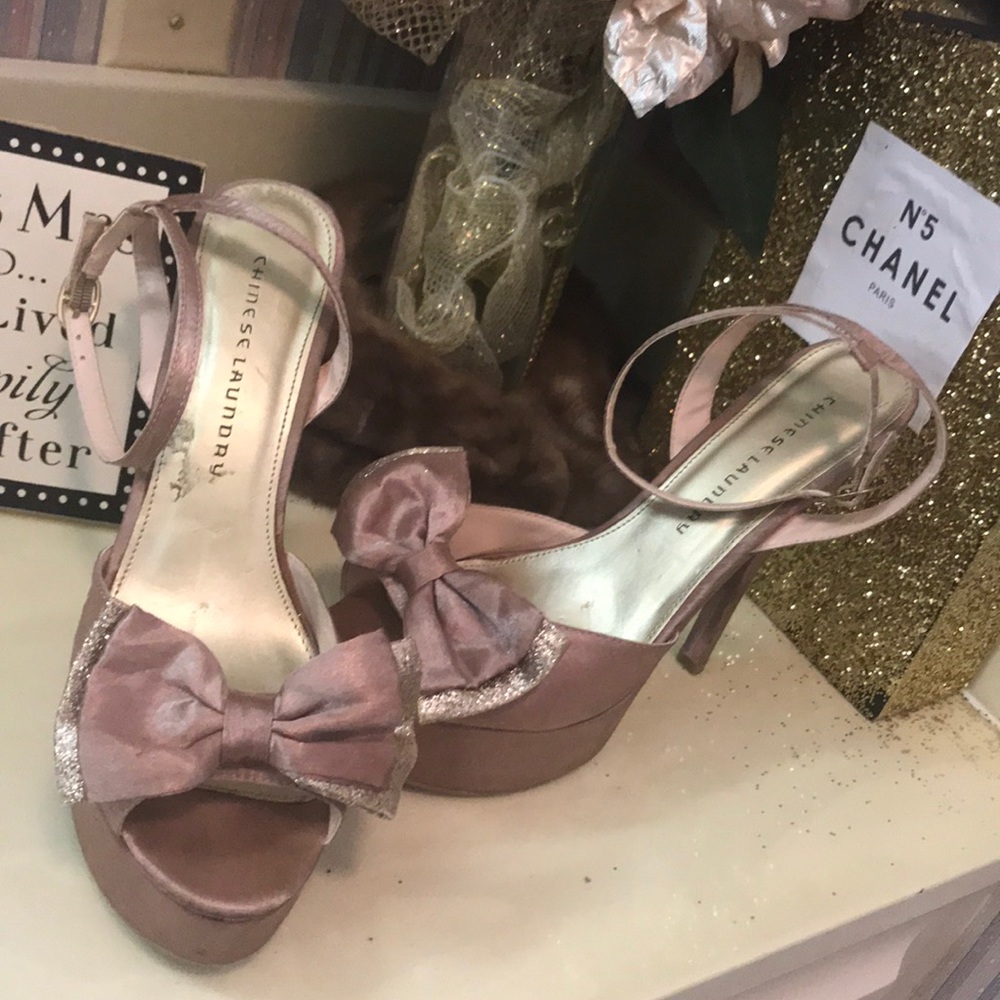 Blush Pink Sling back heels w/ bow